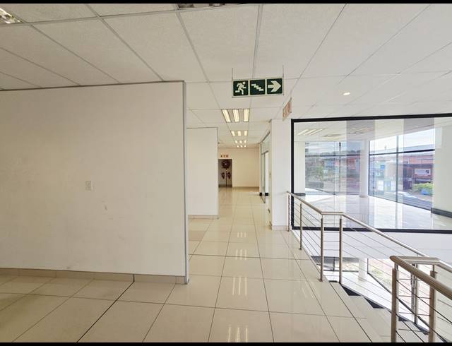 1,345M² WAREHOUSE TO LET IN NORTH RIDING